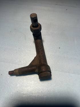 John Deere D448r Water Feed And Valve Body For D Tractor