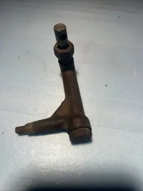 D448r John Deere Water Feed And Valve Body For D Tractor