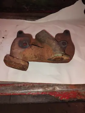 F1074r John Deere G Cold Manifold F1074r John Deere G Cold Manifold