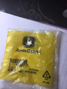 H135777 John Deere Orifice -