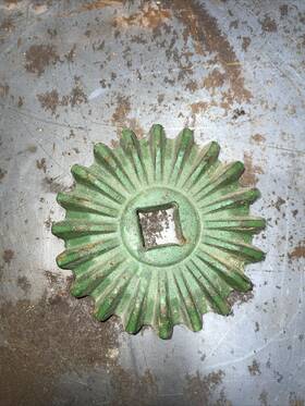 John Deere H2702b