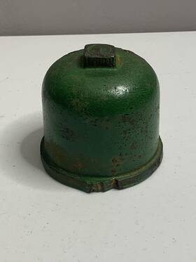 John Deere Jd-2403 Vintage Cast Iron Threaded Hub Grease Cap