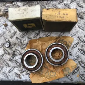 Jd10092 John Deere 2 Pcs Bearing Oem 10092