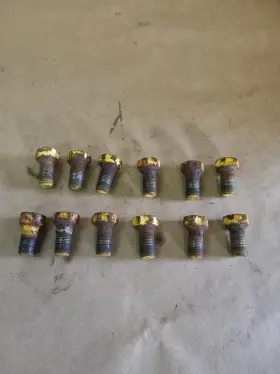 Mjd17r John Deere Jd17r Vintage Genuine Oem Front Wheel Lug Bolts A B G