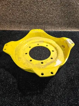 L208789 John Deere Front Wheel Center For 6m 95 105 110 115 125