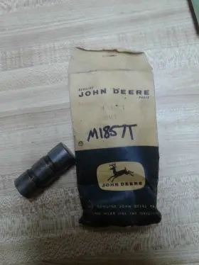 M1857t John Deere Shaft