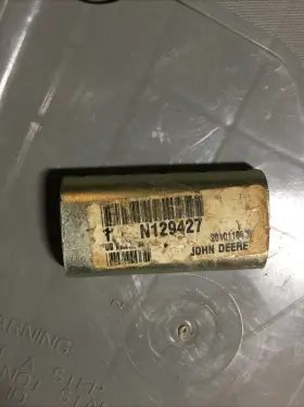 N129427 John Deere Clamp -