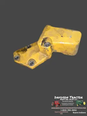 R135177 John Deere Adapter Housing
