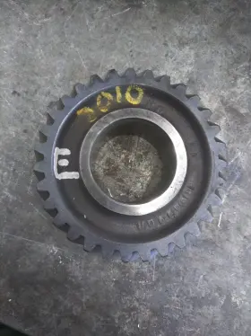 R26990r John Deere R26990 3010 3020 2510 2520 Transmission Pinion Gear