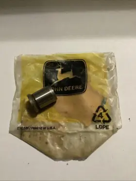R32090 John Deere Nos Genuine Oem # - Plunger Brake Valve