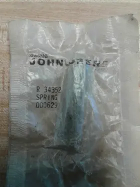 R34352 John Deere Spring