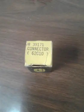 R39171 John Deere Connector
