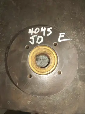 R104800a John Deere R85391 4045 Crankshaft Pulley. R85391/r104800a