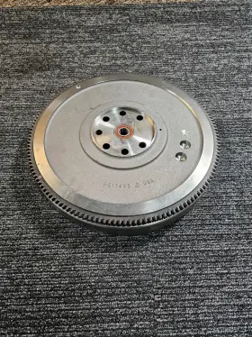 Re520250 John Deere Flywheel For 5076el 5076en 5082e 5083e 5083en 5085e 5090e
