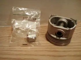 19077-21910 Kubota Piston 19077-21910 Kubota Piston