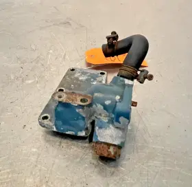B8200e Kubota Tractor Thermostat Housing B8200