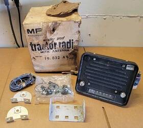 Motorola 19832a91 Massey Ferguson Tractor Fender Radio Original Box Instruction Booklet