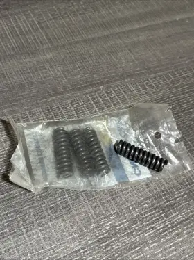 37945 New Holland Qty 4 Genuine Heavy Duty Spring