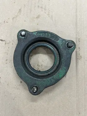 103681a Oliver Input Shaft Seal Retainer