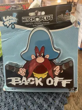 002231r01 Plasticolor Yosemite Sam Back Off Hitch Cover