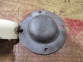 350821r1 Sparex International/farmall Cub Lh Lower Inner Axlenut Cover #350821r1 Used Original
