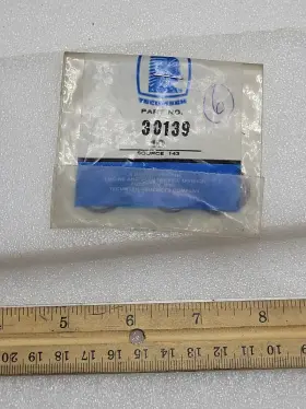 30139 Tecumseh Oil Fill Tube O-ring Seal Nos Oem Nib Lot Of 6 30139 Tecumseh Oil Fill Tube O-ring Seal Nos Oem Nib Lot Of 6