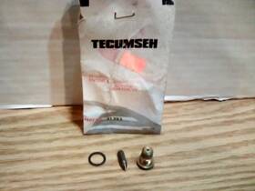 Tecumseh 31393 Needle And Seat Kit