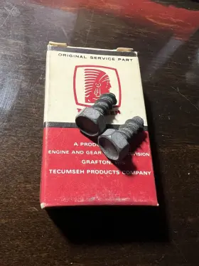 650822 Tecumseh New Old Stock # Bolt Lot Of 2