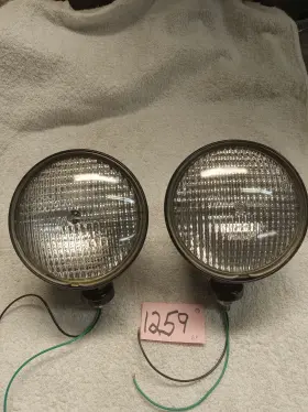 1259 Vintage 2 6v Seal Beam Tractor Lights Item