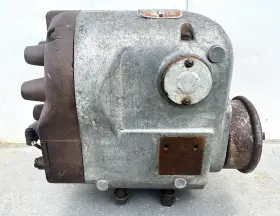 Mja6d-105 Vintage American Bosch Magneto Untested