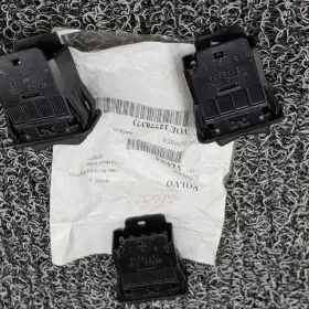 12778373 Volvo Rocker Switch Eaton 1147 Qty 3
