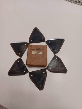 Whitaker Mfg. M-t590-s New Old Stock Mfg. Co. Black Smooth Sections Heavy Box 6 Blades Case
