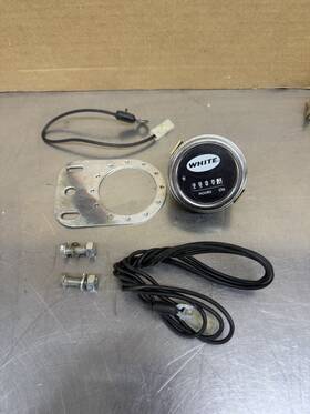 White 31-1610815 Agco Tractor Farm Equipment Hour Meter Kit 772e New Old Stock