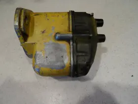 7m4700 Wico Vintage Caterpillar Magneto 2 Cylinder