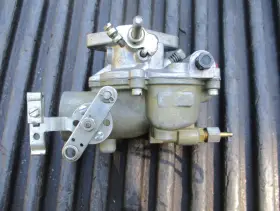 14544c Zenith Very Clean Inside Carburetor 2-5/16 Inch Mounting Holes 1-3/8ftft I-i