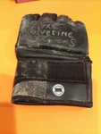Cody Stevens Mma Fight Worn Glove Autograph Coa. Price: $199.99.