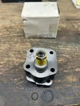 RE35685 John Deer Oil Pump. R113751 Cover. New. Price: $60.00.