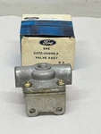 Nos Ford C2TZ-2A095-A Quick Release Valve Air Brake L-series Truck Oem New. Price: $39.95.
